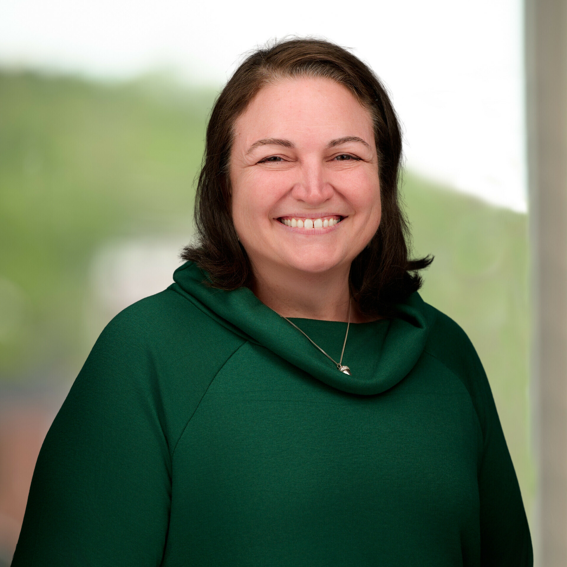 Head shot of Molly McFaun